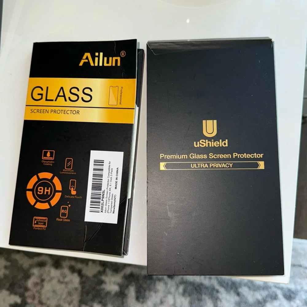 iPhone 11 screen protectors/ privacy protector screen
